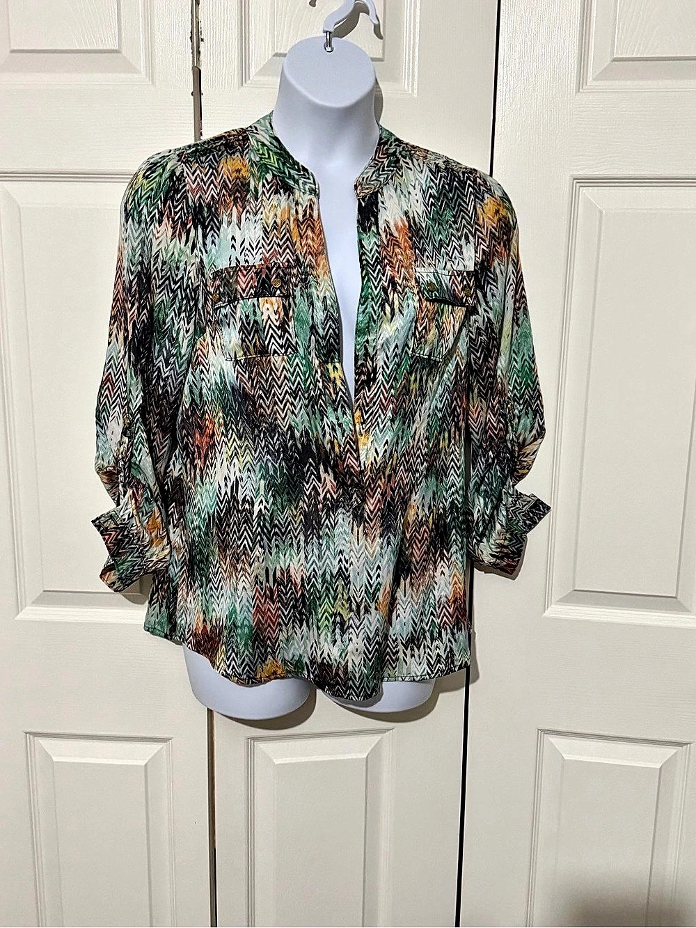 Joy Joy Geometric Blouse in Green & Multicolor Size Large